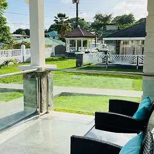 https://the-ballantyne-indianbay.comcaribbean.com